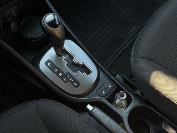 2016 Kia Rio III Рестайлинг, серый, 1050000 рублей - вид 25