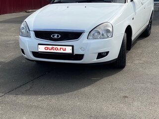 2017 Lada (ВАЗ) Priora I Рестайлинг, белый, 700000 рублей, вид 2