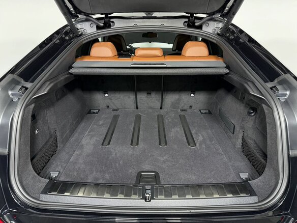 2025 BMW X6 30d III (G06) Рестайлинг, чёрный, 16100000 рублей - вид 25