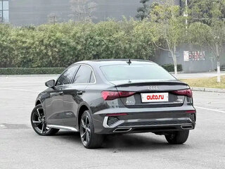 2023 Audi A3 35 TFSI IV (8Y), серебристый, 1980000 рублей, вид 3