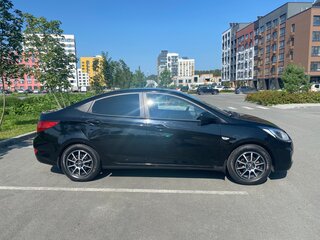 2012 Hyundai Solaris I, чёрный, 625000 рублей, вид 4