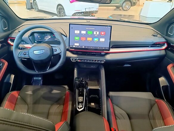 2026 Geely Coolray I Рестайлинг 2, серый, 2929990 рублей - вид 4