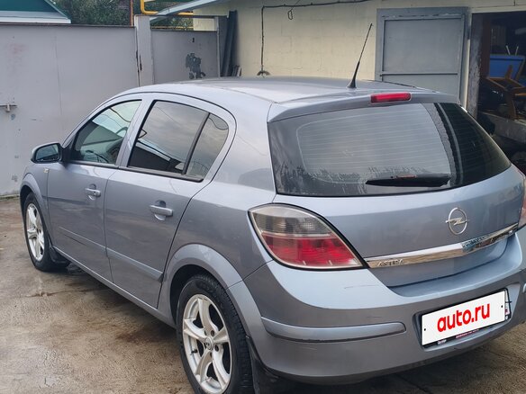 2007 Opel Astra H Рестайлинг, серый, 400000 рублей - вид 2