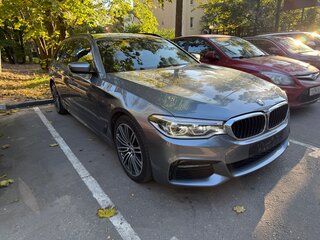 2018 BMW 5 серии 520d xDrive VII (G30/G31/G38), серый, 5000000 рублей, вид 3