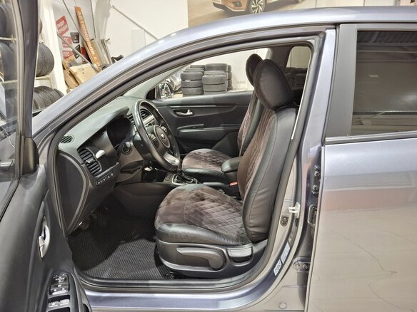 2020 Kia Rio IV, серый, 1325000 рублей - вид 15