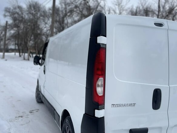 2006 Renault Trafic, белый, 945000 рублей - вид 2