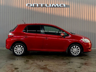 2010 Toyota Auris I Рестайлинг, красный, 997000 рублей, вид 4