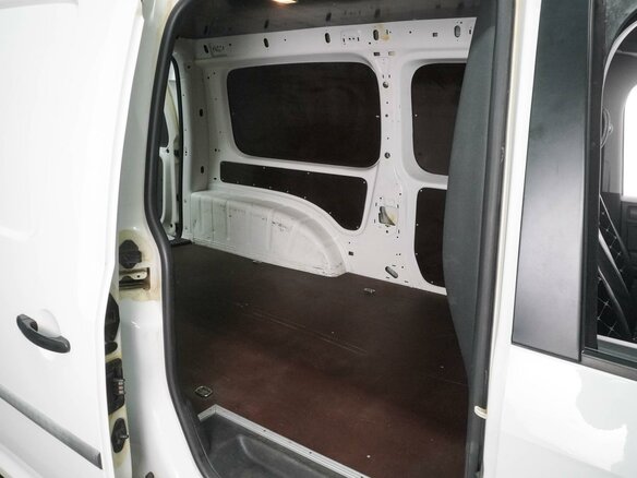 2018 Volkswagen Caddy, белый, 1769000 рублей - вид 11