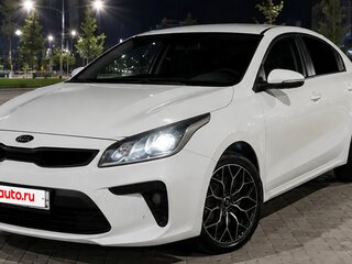 2017 Kia Rio IV, белый, 1100000 рублей, вид 1