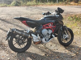 MV Agusta Stradale 800