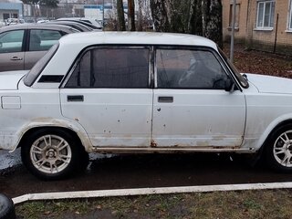 2004 Lada (ВАЗ) 2107, белый, 65000 рублей, вид 4