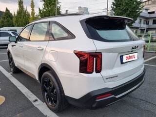 2025 Kia Sorento IV Рестайлинг, белый, 5400000 рублей, вид 4