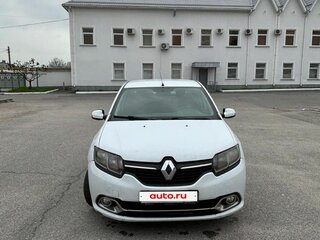 2015 Renault Logan II, белый, 440000 рублей, вид 1