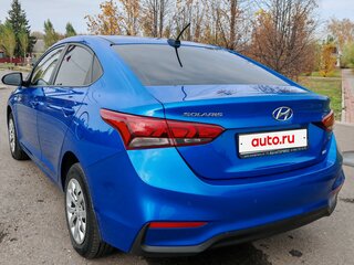 2018 Hyundai Solaris II, синий, 1450000 рублей, вид 2