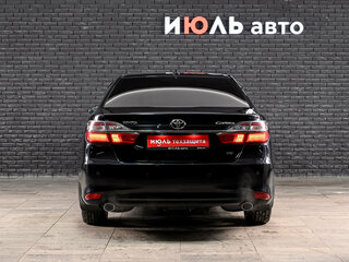 2016 Toyota Camry VII (XV50) Рестайлинг, чёрный, 2090000 рублей, вид 5