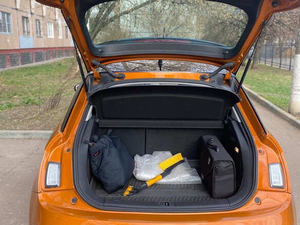 2013 Audi A1 I (8X), оранжевый, 1000000 рублей - вид 10