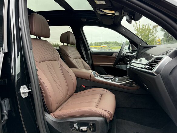 2026 BMW X7 40d I (G07) Рестайлинг, чёрный - вид 20