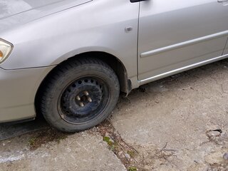 2006 Toyota Corolla IX (E120, E130) Рестайлинг, серебристый, 500000 рублей, вид 3
