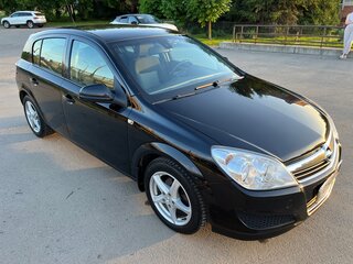 2010 Opel Astra H Рестайлинг, чёрный, 590000 рублей, вид 3
