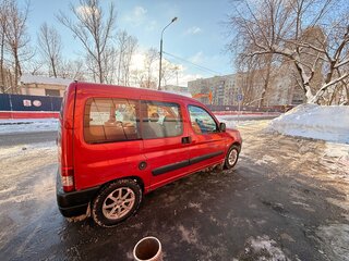 2010 Peugeot Partner I Рестайлинг, красный, 450000 рублей, вид 2
