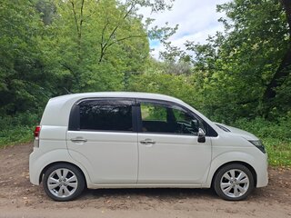 2017 Toyota Spade, белый, 1300000 рублей, вид 4