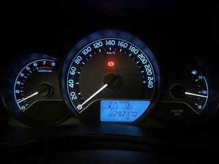 2013 Toyota Corolla XI (E160, E170, E180), белый, 856000 рублей, вид 5