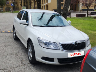 2012 Skoda Octavia II (A5) Рестайлинг, белый, 450000 рублей, вид 1