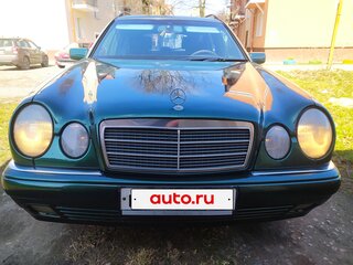 1996 Mercedes-Benz E-Класс 230 II (W210, S210), зелёный, 440000 рублей, вид 2