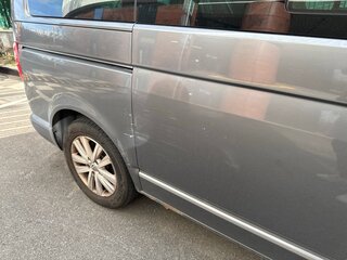 2012 Volkswagen Multivan T5 Рестайлинг, серебристый, 2300000 рублей, вид 3