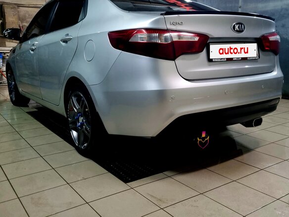 2013 Kia Rio 4-speed III, серый, 650000 рублей - вид 15
