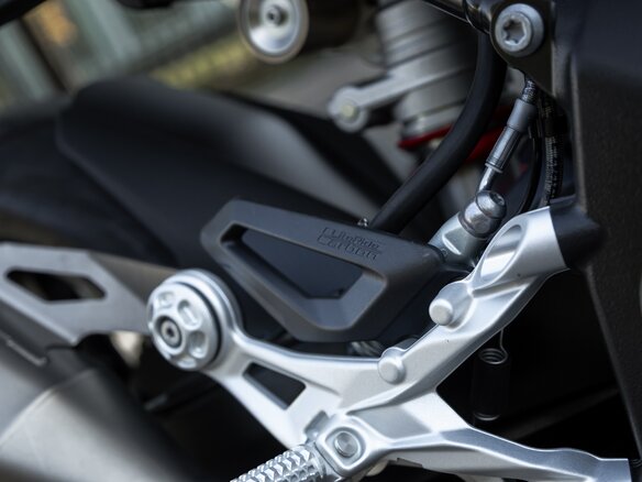 2025 BMW S 1000 RR, чёрный, 2570000 рублей - вид 18