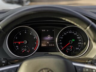 2021 Volkswagen Tiguan II Рестайлинг, коричневый, 2018000 рублей, вид 5