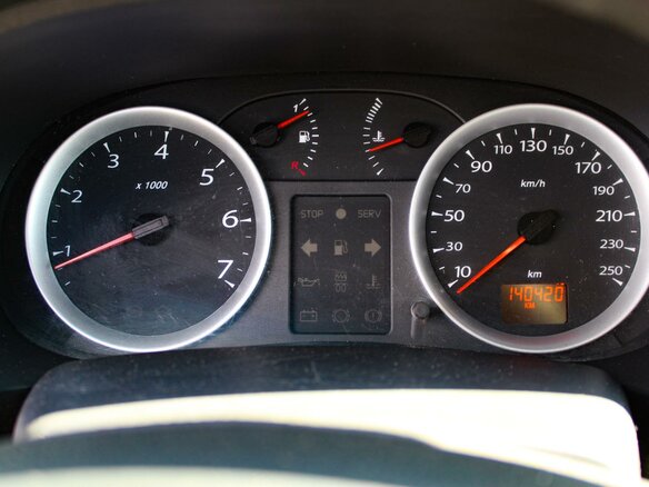 2010 Renault Symbol ll, бежевый - вид 11