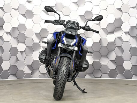 2025 BMW R 1300 R, синий, 2299000 рублей, вид 5