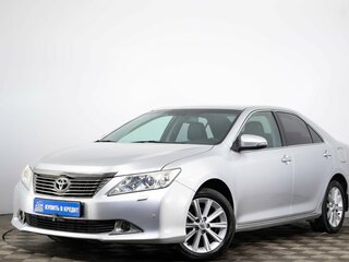 2013 Toyota Camry VII (XV50), серебристый, 1939000 рублей, вид 3