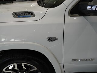 2026 Ram 1500 Crew Cab eTorque V Рестайлинг, белый, 11299999 рублей, вид 4