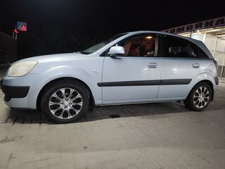 2006 Kia Rio II, серебристый, 520000 рублей, вид 4