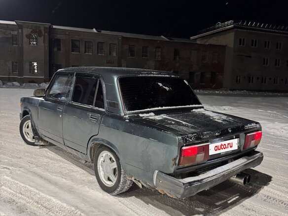 2010 Lada (ВАЗ) 2105, зелёный, 110000 рублей - вид 5