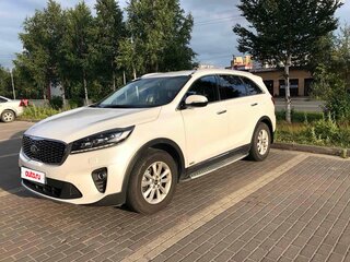 2018 Kia Sorento III Prime Рестайлинг, белый, 3000000 рублей, вид 1