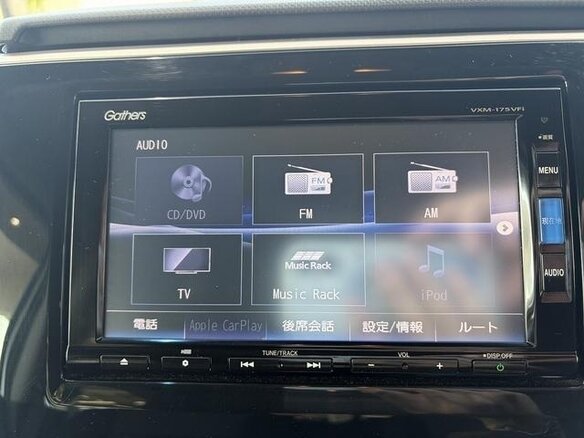2017 Honda Stepwgn Spada V Рестайлинг, белый, 1510000 рублей - вид 30