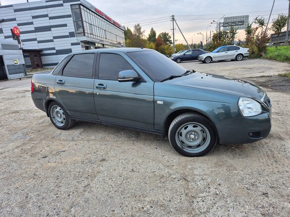 2011 Lada (ВАЗ) Priora I, серый, 420000 рублей - вид 3