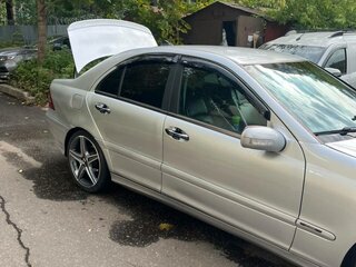 2001 Mercedes-Benz C-Класс 200 II (W203), серебристый, 540000 рублей, вид 3