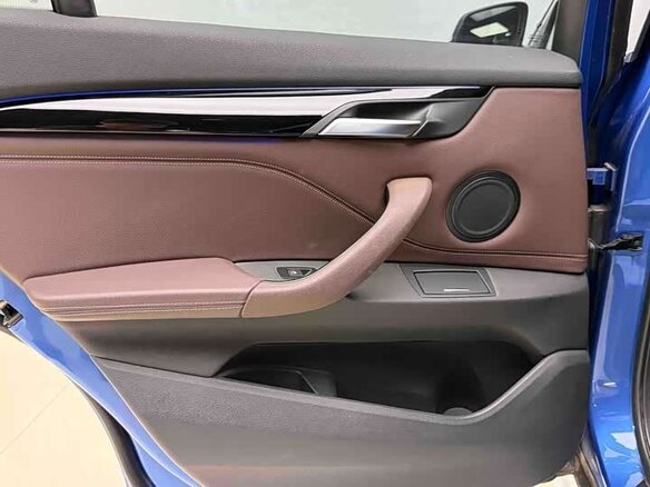 2022 BMW X1 20Li sDrive II (F48) Рестайлинг, синий - вид 20