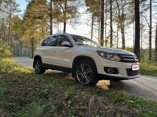 2014 Volkswagen Tiguan I Рестайлинг, белый, 1790000 рублей, вид 2