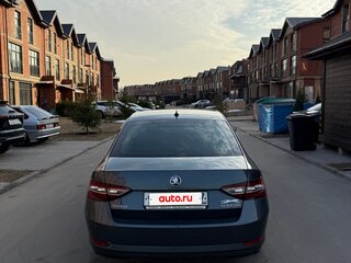 2016 Skoda Superb III, серый, 1550000 рублей, вид 4
