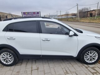2019 Kia Rio X-Line IV, белый, 1700000 рублей, вид 3