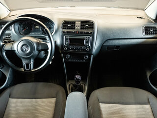 2015 Volkswagen Polo V Рестайлинг, белый, 950000 рублей, вид 5