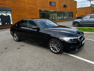 2018 BMW 5 серии 520i VII (G30/G31/G38), чёрный, 3490000 рублей, вид 1
