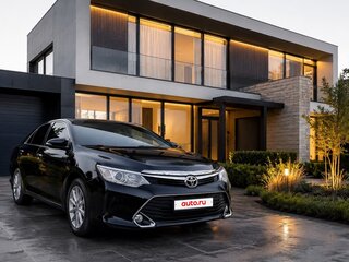 2017 Toyota Camry VII (XV50) Рестайлинг, чёрный, 1600000 рублей, вид 1