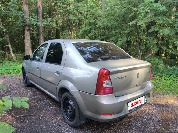 2011 Renault Logan I Рестайлинг, бежевый, 500000 рублей - вид 3
